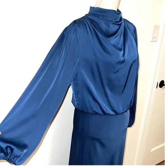 Satin Blouson Midi Dress - Picture 7 of 12